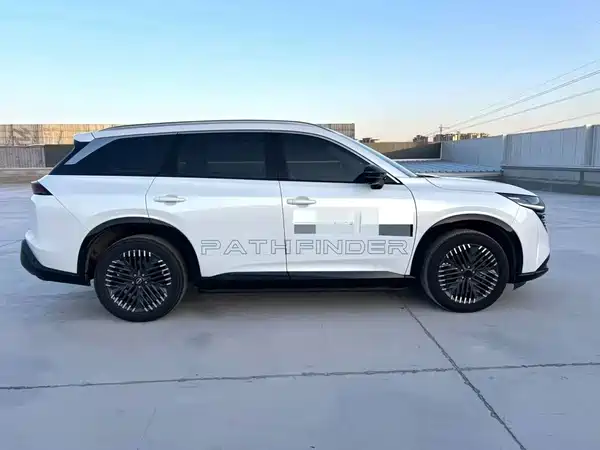 Nissan Explore The Land 2024