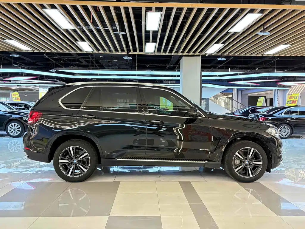BMW X5 2018 — фото 6