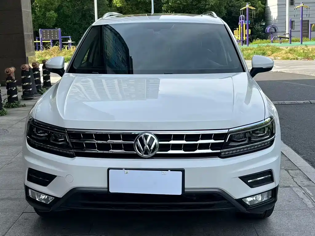 Volkswagen Tiguan L 2018 — фото 2