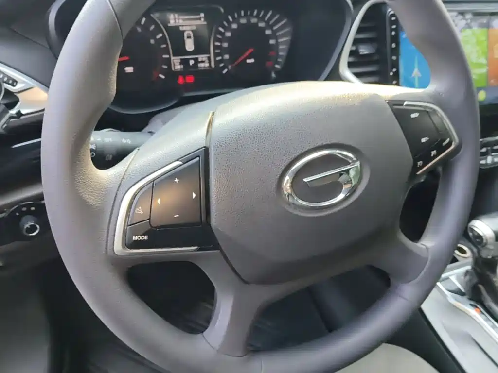 GAC Trumpchi GS4 2015 — фото 11