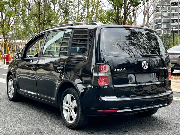 Volkswagen Touran 2015
