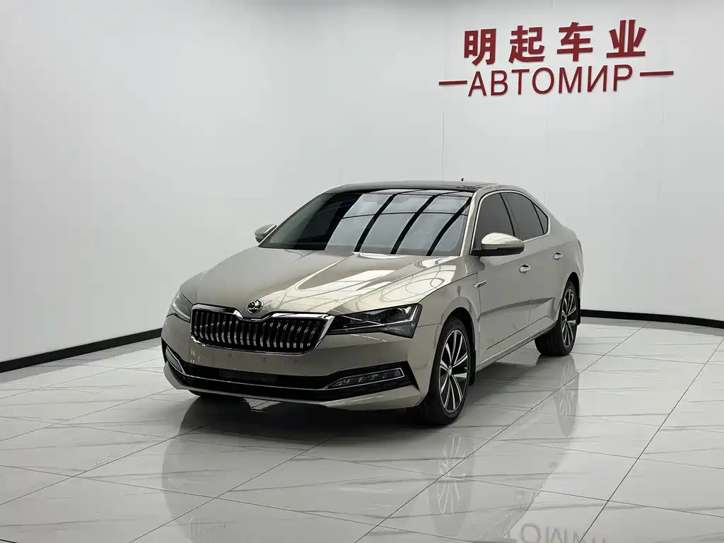 Skoda Superb 2023 — фото 4