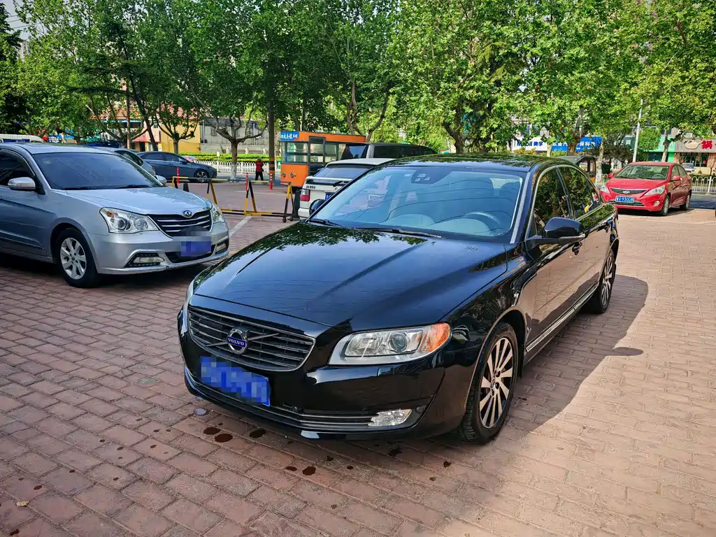 Volvo S80L 2015