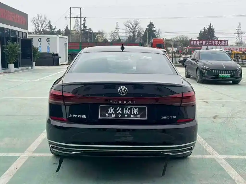 Volkswagen Passat 2023 — фото 23