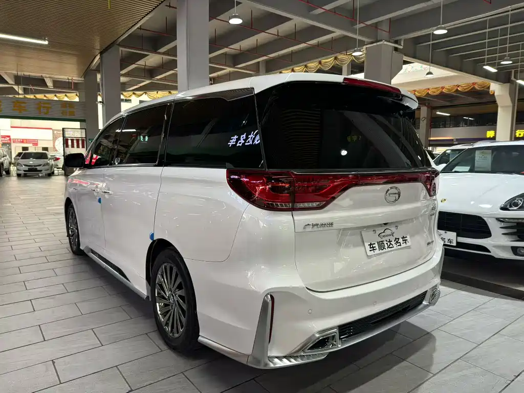 GAC Motor Trumpchi M8 2022 — фото 4