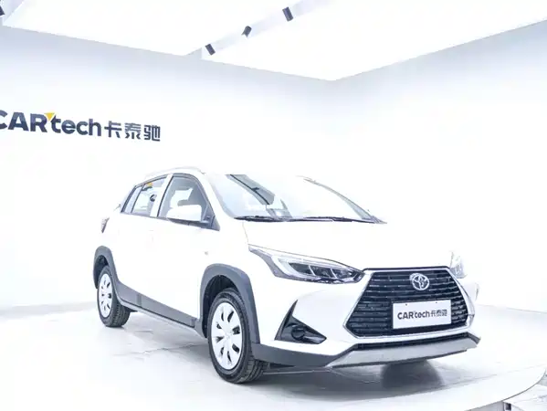Toyota Yaris L 2023
