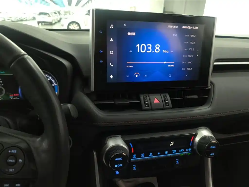 Toyota RAV4 Prime 2022 — фото 12