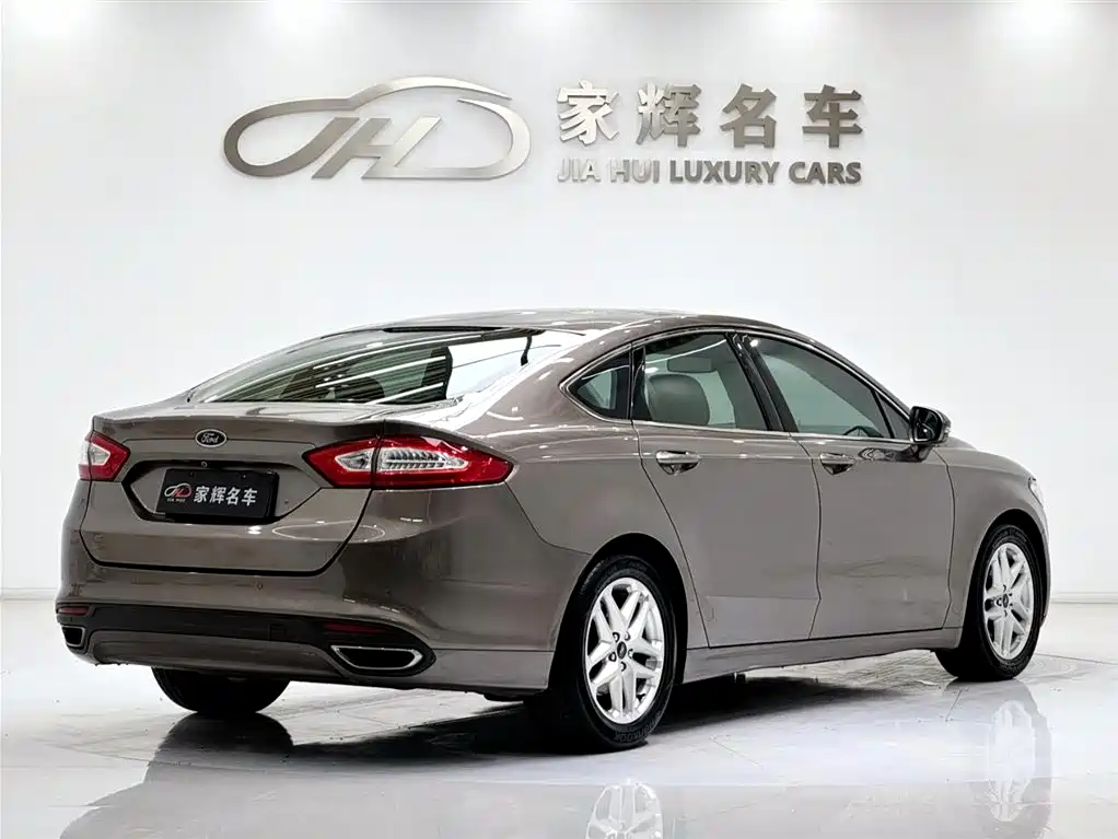 Ford Mondeo 2015 — фото 7