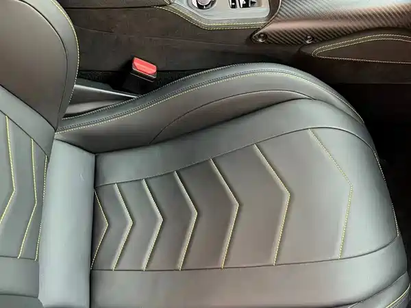 Maserati MC20 2020