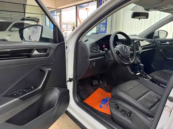 Volkswagen T-Roc 2022