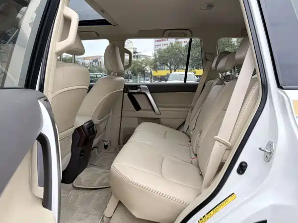 Toyota Prado 2016