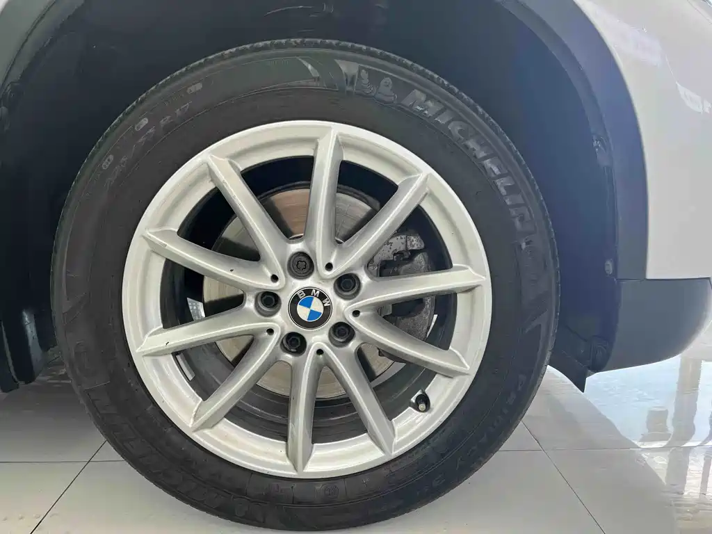 BMW X1 2017 — фото 16