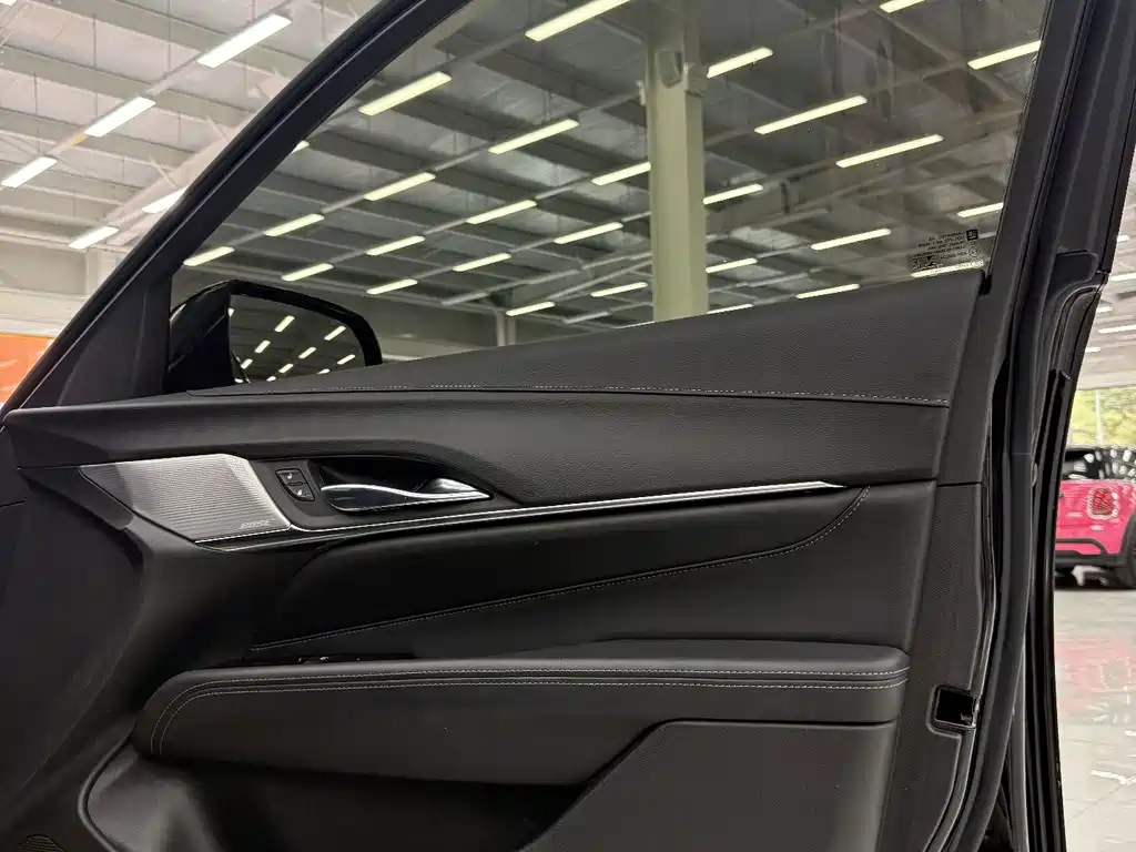 Cadillac CT4 2021 — фото 20