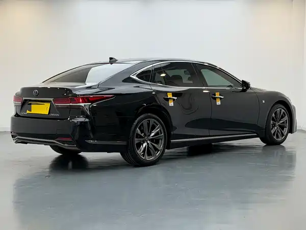 Lexus LS 2018