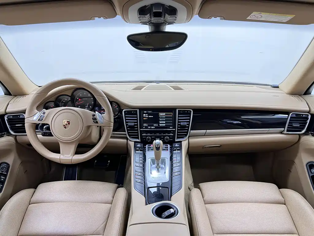 Porsche Panamera 2016 — фото 15