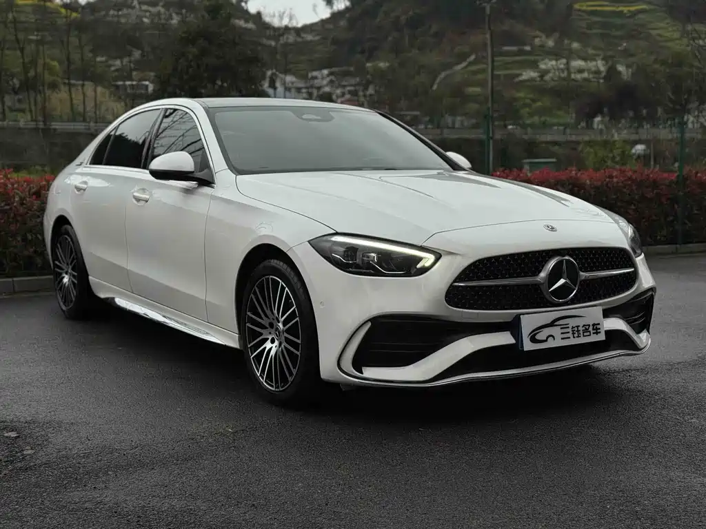 Mercedes-Benz C-Class 2023 — фото 3