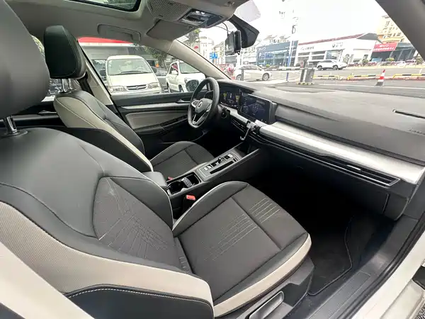 Volkswagen Golf 2021