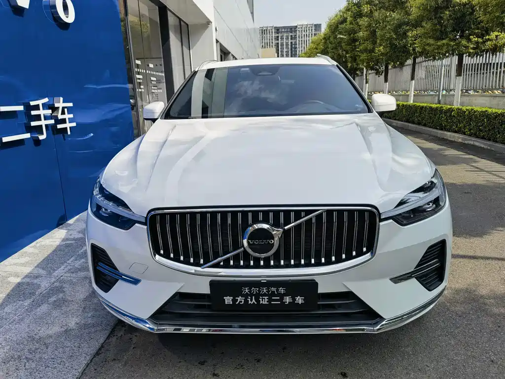 Volvo XC60 2024 — фото 2