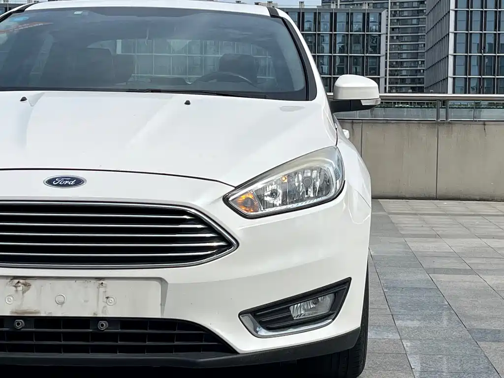 Ford Focus 2015 — фото 7