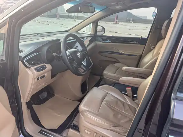 Buick GL8 2017