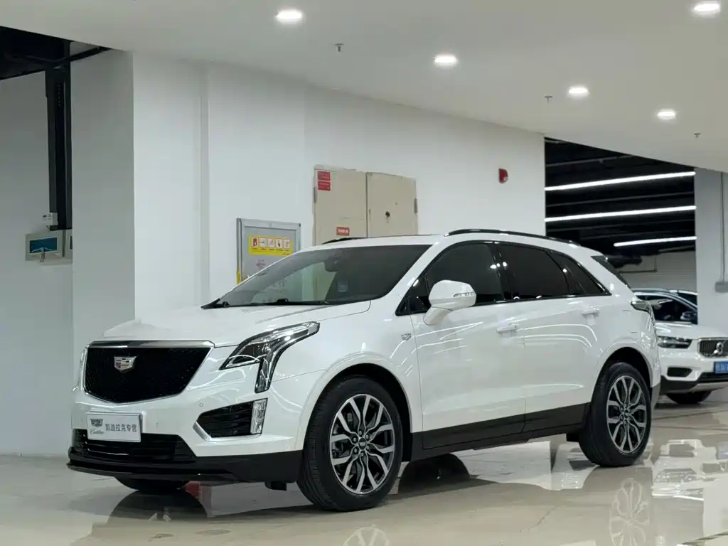 Cadillac XT5 2023 — фото 1
