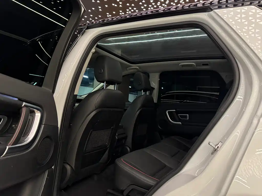Land Rover Discovery Sport 2019 — фото 16