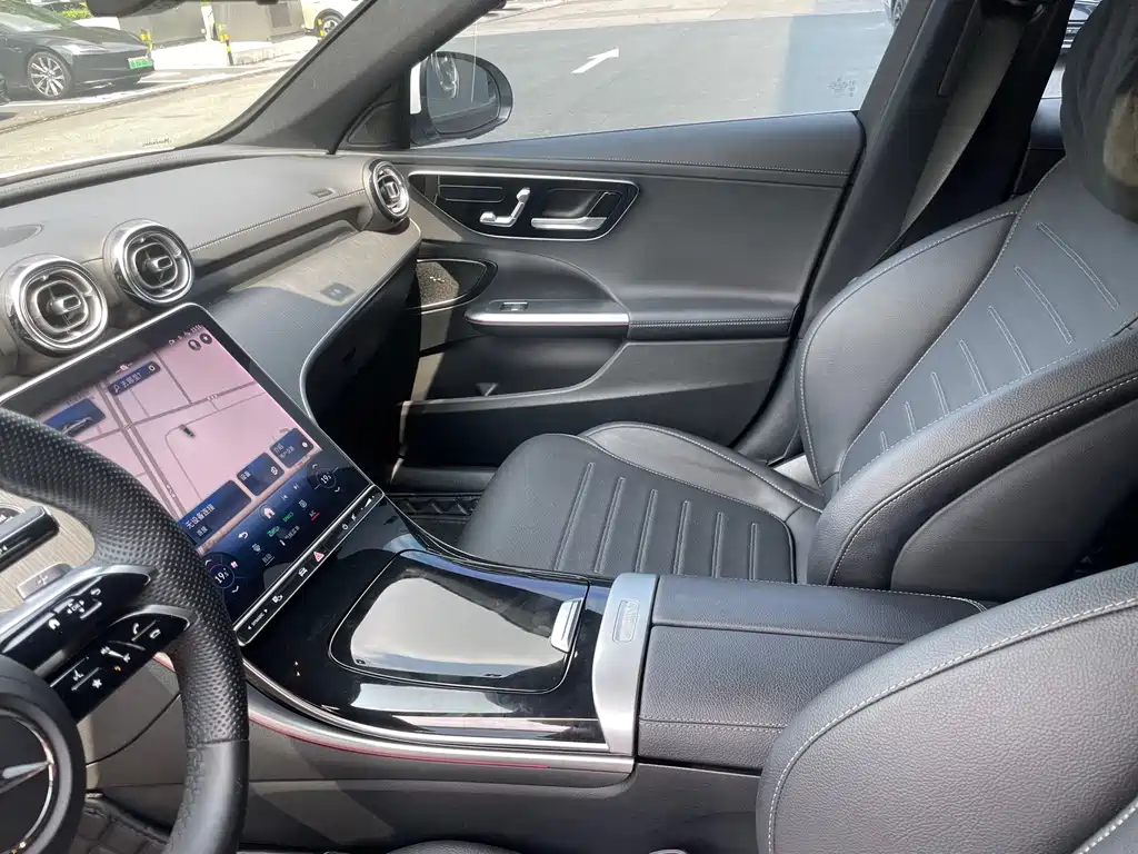 Mercedes-Benz C-Class 2023 — фото 9
