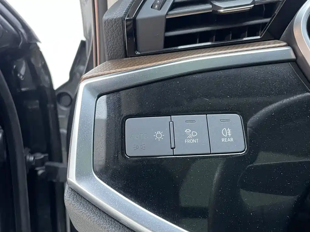 Audi Q3 2022 — фото 13