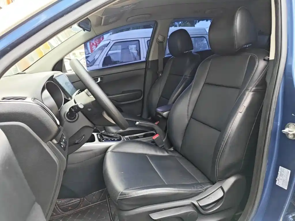 Kia KX3 2015 — фото 15