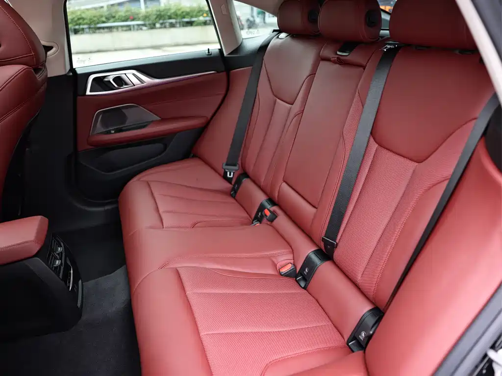 BMW 4 Series 2022 — фото 11