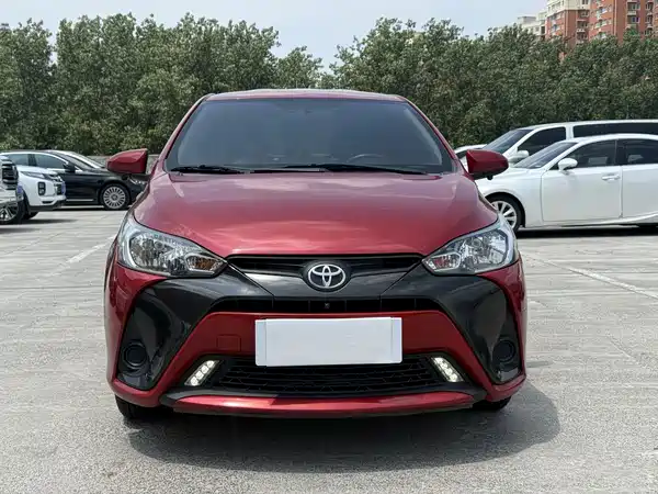 Toyota Yaris L 2021