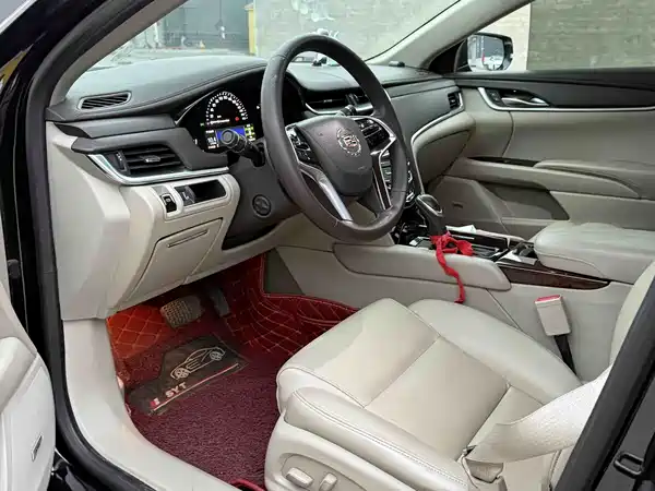 Cadillac XTS 2015