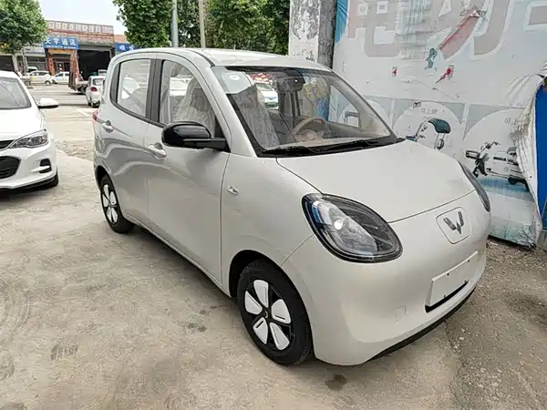 Wuling Hongguang MINIEV 2025