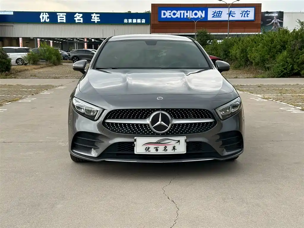 Mercedes-Benz A-Class 2020 — фото 12