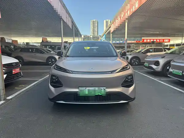 Changan Qiyuan Q05 2025
