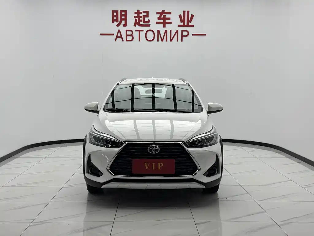 Toyota Yaris L 2022