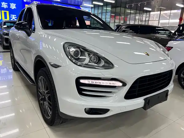 Porsche Cayenne 2011
