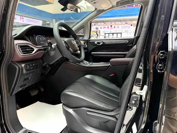 GAC Trumpchi M6 2022