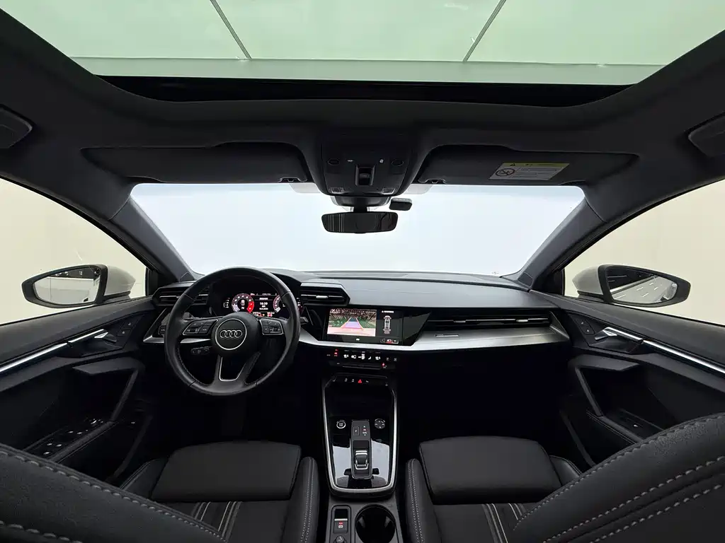 Audi A3 2023 — фото 10