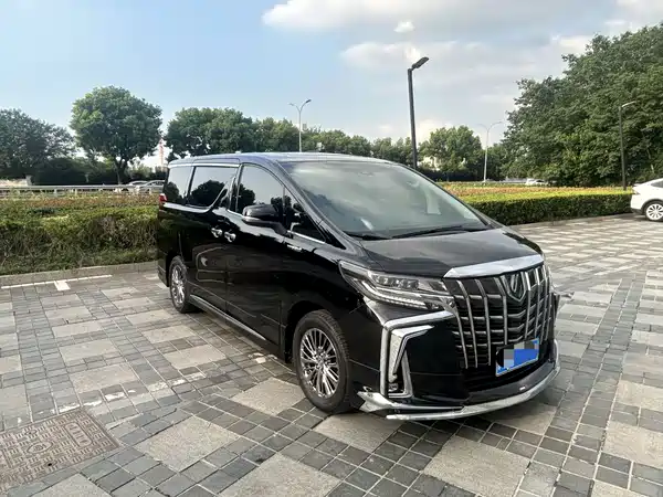 Toyota Alphard 2022