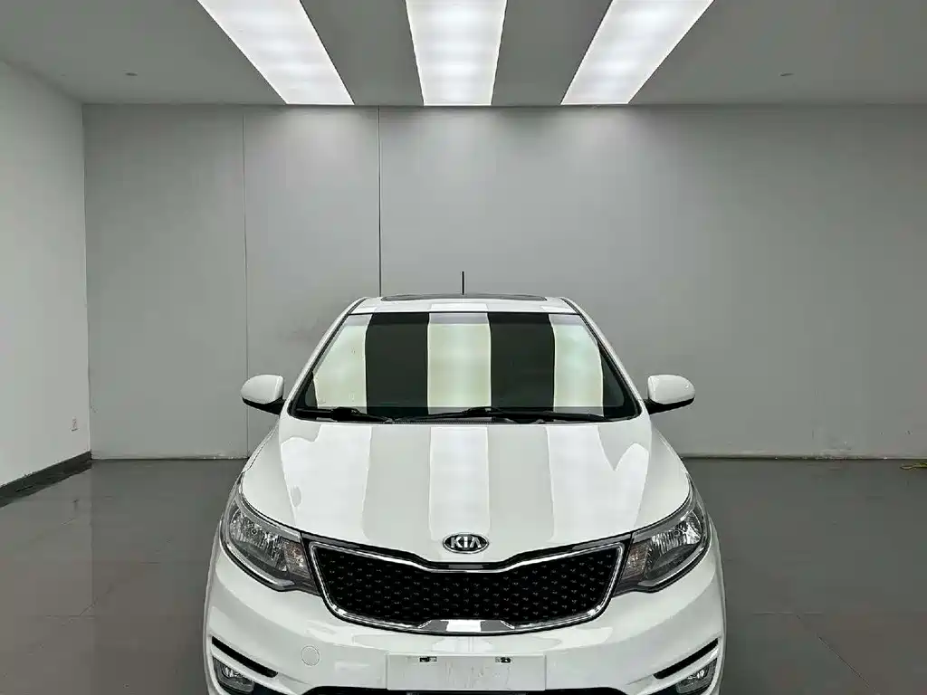Kia K2 2016 — фото 2