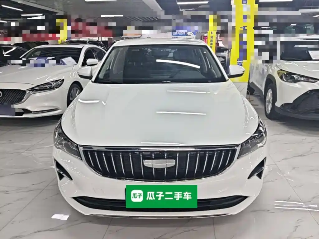 Geely Emgrand 2025