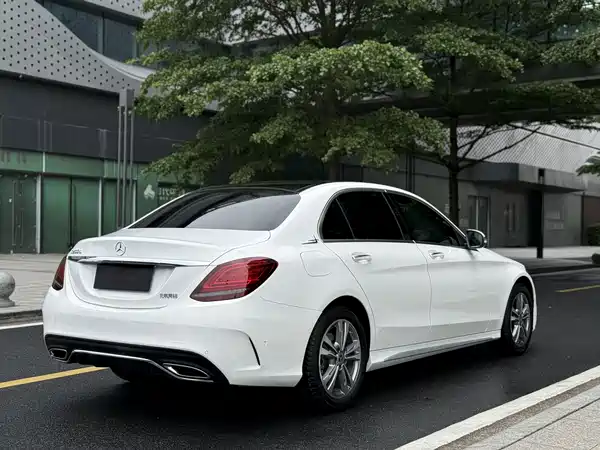 Mercedes-Benz C-Class 2021