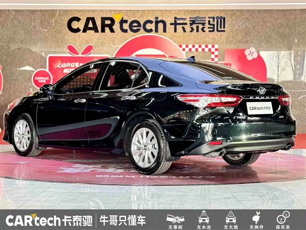 Toyota Camry 2023 — фото 6