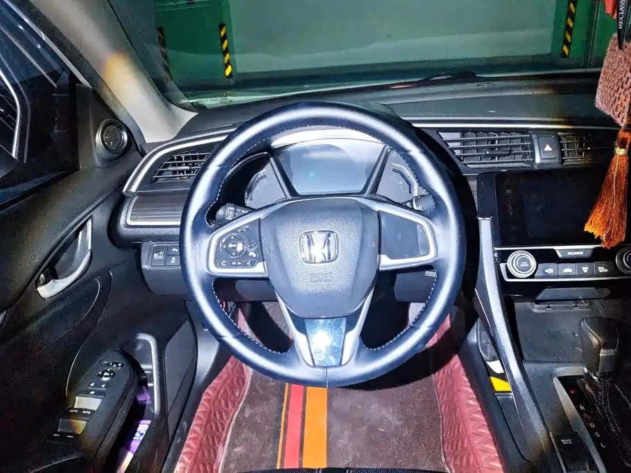 Honda Civic 2019 — фото 15