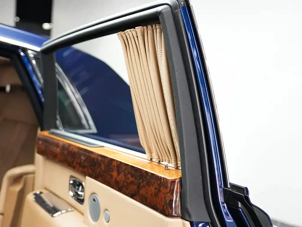 Rolls-Royce Phantom 2008 — фото 35