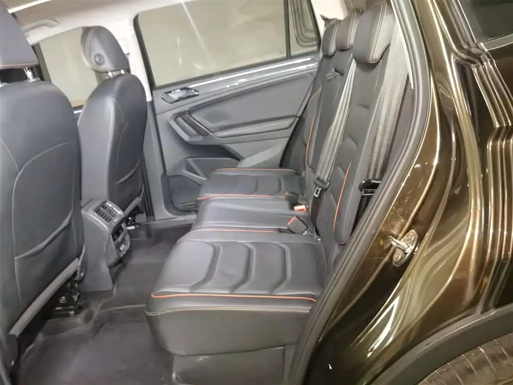Volkswagen Tiguan L 2017 — фото 15