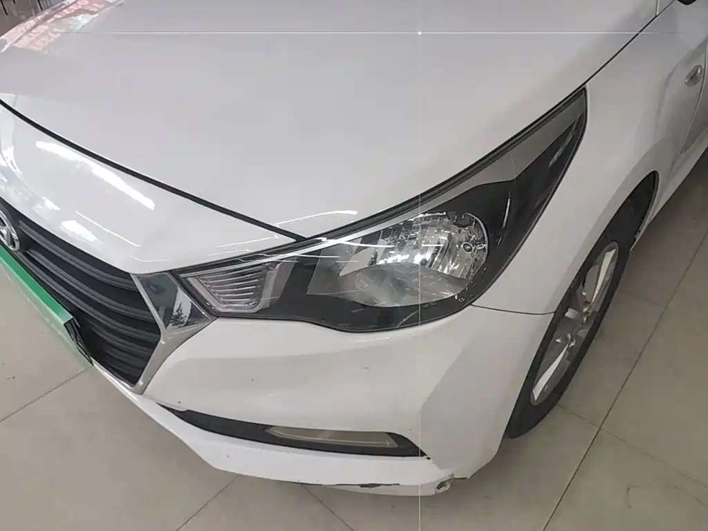 Hyundai Verna 2017 — фото 18