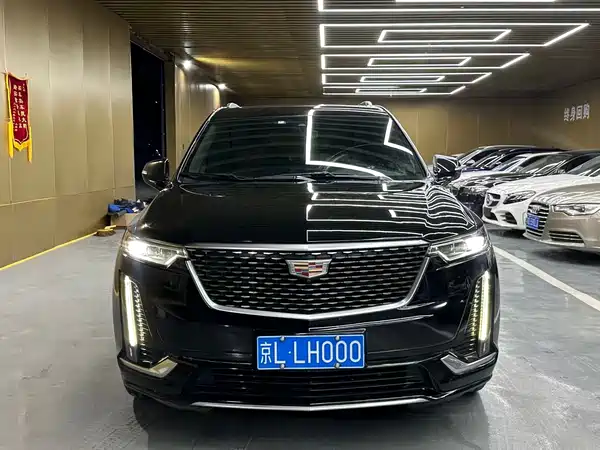Cadillac XT6 2021