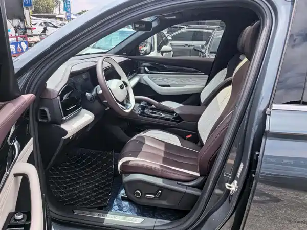 Geely Xingyue L 2023